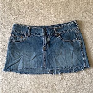 Abercrombie & Fitch Jean Mini Frayed Skirt